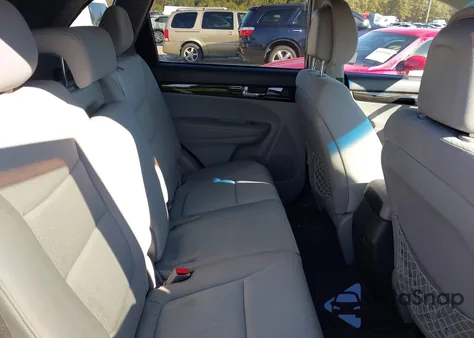 2012 Kia Sorento Lx z USA, uszkodzony, nr VIN 5XYKT3A69CG238447